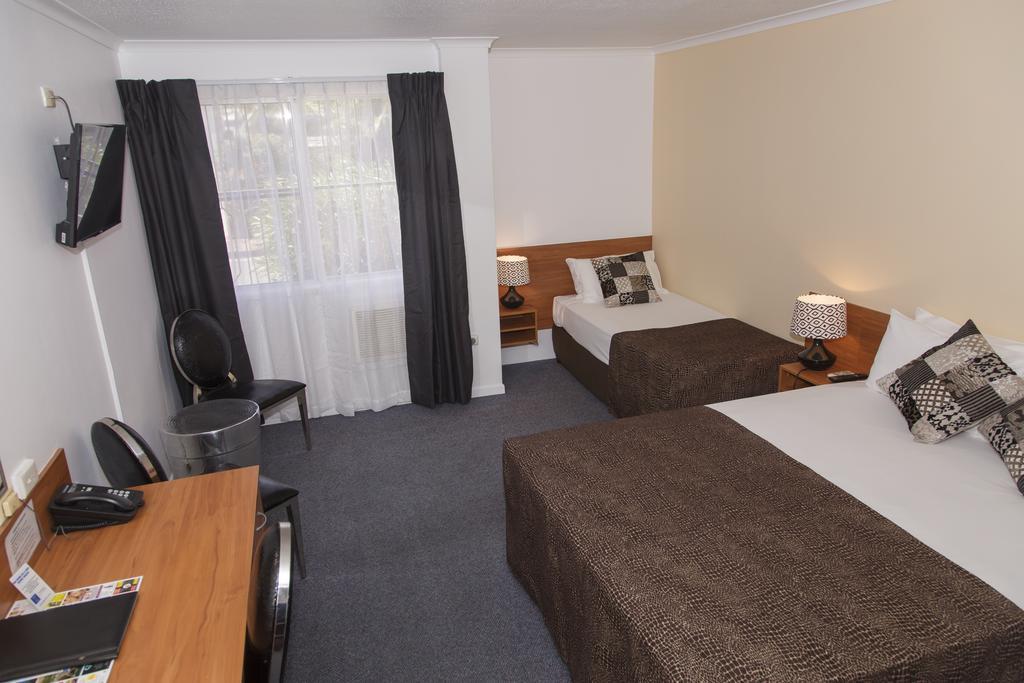 Hampton Villa Motel Rockhampton Exterior foto