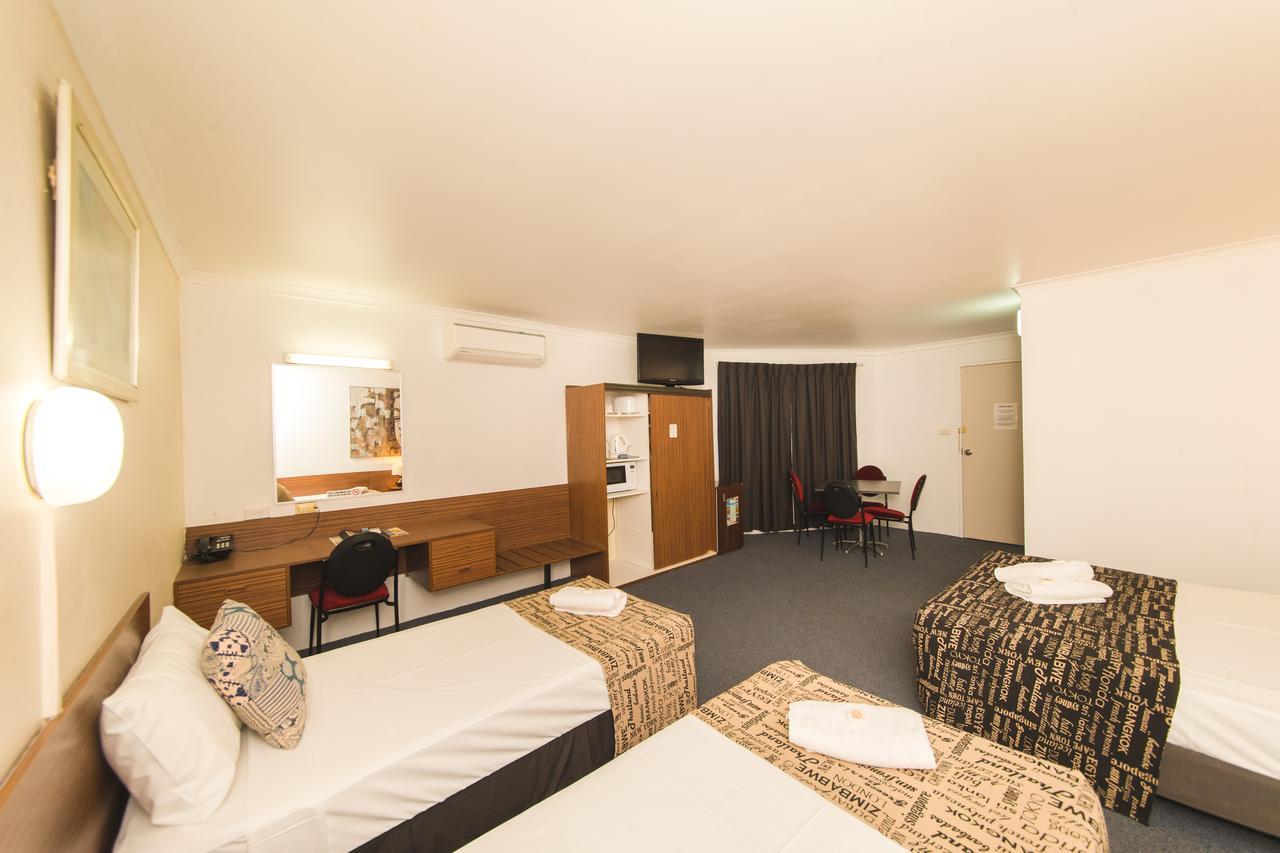 Hampton Villa Motel Rockhampton Exterior foto